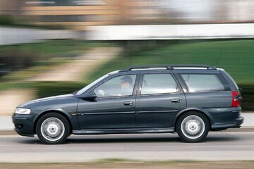 Opel Vectra Stationwagon 2.2 DTI-16V Sport Edition