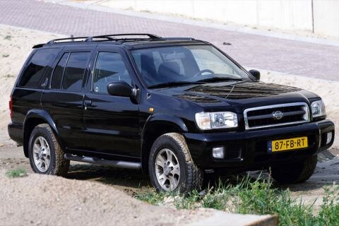 Nissan Pathfinder 3.3 V6 SE