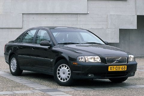 Volvo S80 2.5 D (2000)