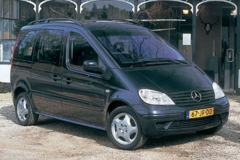 Mercedes-Benz Vaneo 1.6 Ambiente (2002)