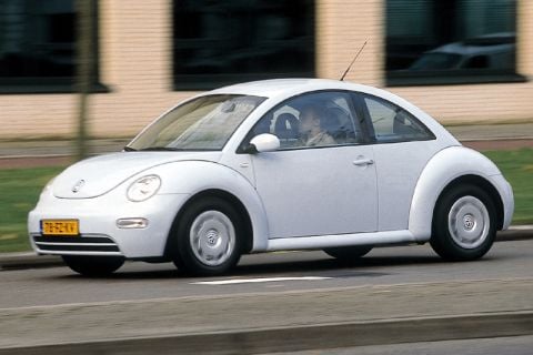 Volkswagen New Beetle 1.6 (2001)