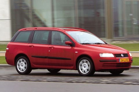 Fiat Stilo Multi Wagon 1.6 16v Dynamic (2003)