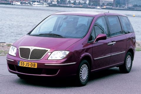 Lancia Phedra 2.0 16V Emblema