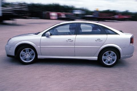 Opel Vectra GTS 3.2 Elegance (2002)