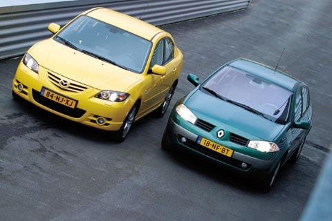 Mazda3 sedan 1.6 Executive – Renault Mégane 1.6 16V Expression Comfort sedan