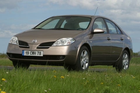 Nissan Primera licht gewijzigd