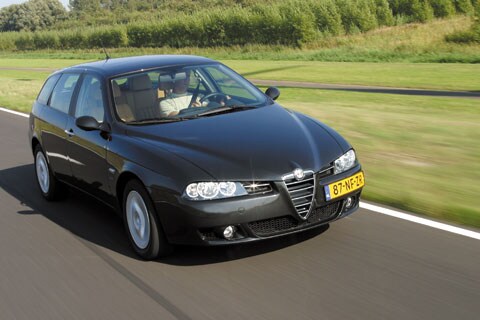 Test: Alfa Romeo 156 Sportwagon 2.4 JTD 20V Distinctive (2004)