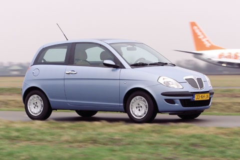 Lancia Ypsilon 1.4 16V Argento (2004)