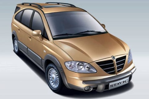 XL-MPV van SsangYong