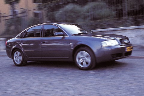 Audi A6 2.4 Multitronic (2004)