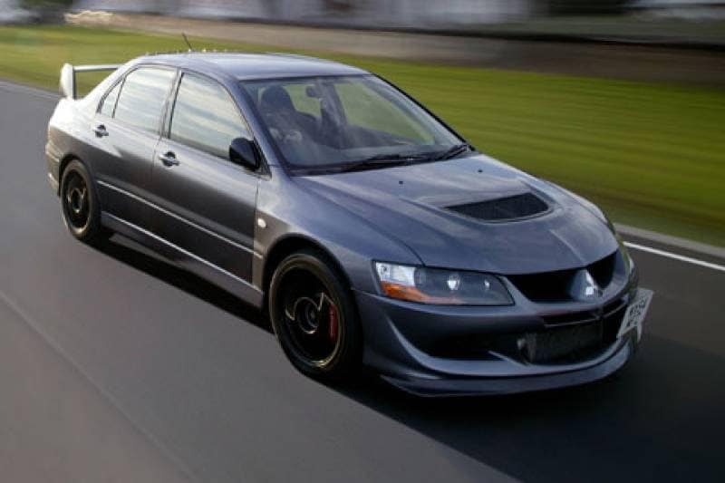 Mitsubishi Lancer Evo VIII MR FQ-400