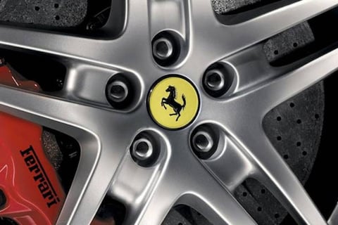 Ferrari overweegt SUV