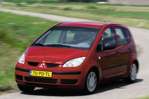 Mitsubishi Colt 1.3 Invite (2004)