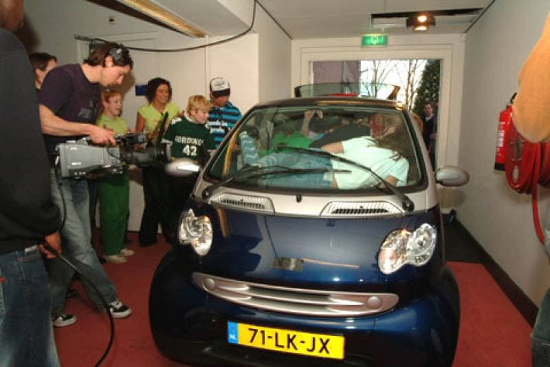 16 kinderen in een smart
