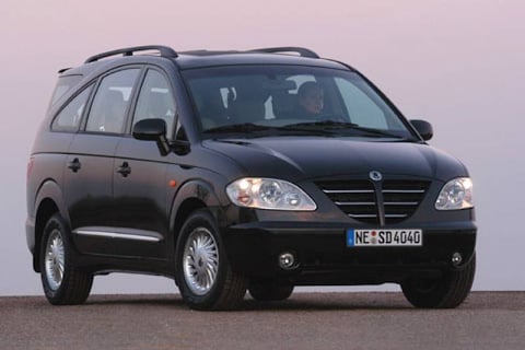 Ssang Yong Rodius: full size mpv