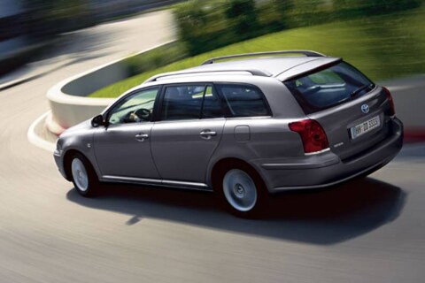 Gereden: Toyota Avensis 2.2 D-4D D-CAT