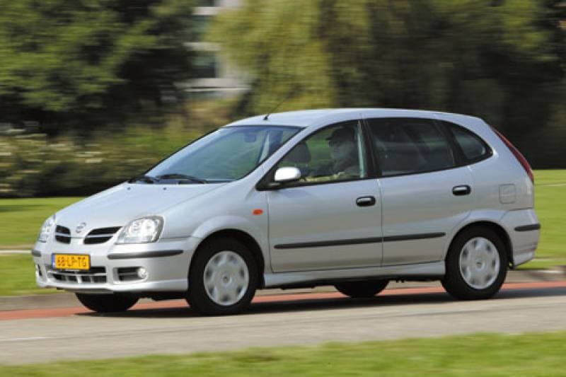 Nissan Almera Tino 2.2 dCi 136pk Acenta