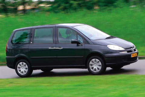 Peugeot 807 3.0 V6 ST (2003)