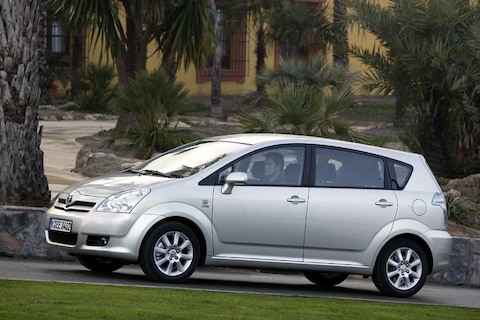 Twee Clean Power diesels voor Toyota Corolla Verso