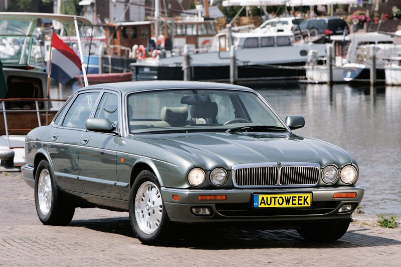 Jaguar XJ6