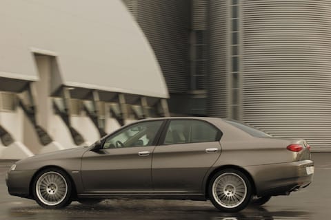 Nieuwe Alfa 166 krijgt Maserati-broertje