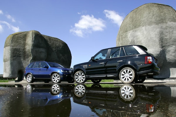 Land Rover vs BMW