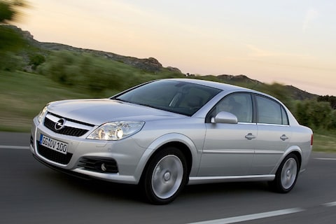 Opel Vectra (2005) - Test