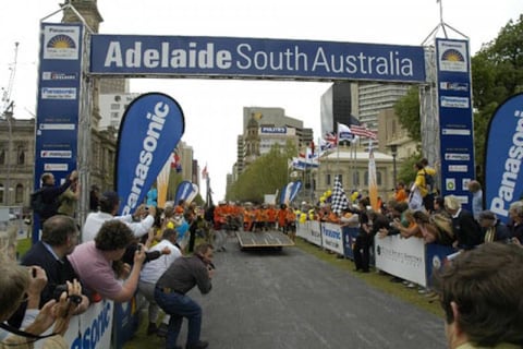 Nederlanders winnen Solar Challenge