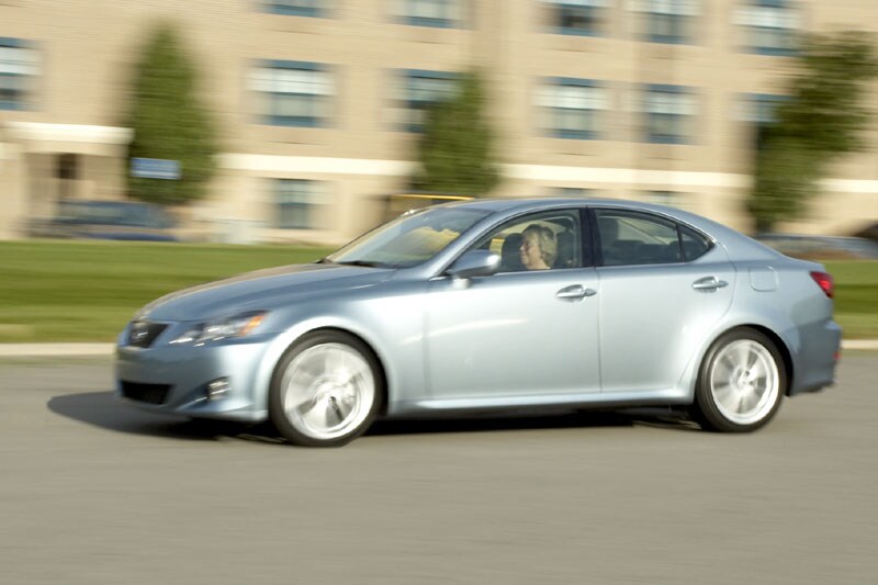 Lexus IS