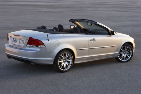 Volvo C70 op tijd voor de lente