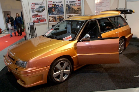 Gepimpte AutoWeek-Soeb brengt 14.000 euro op!