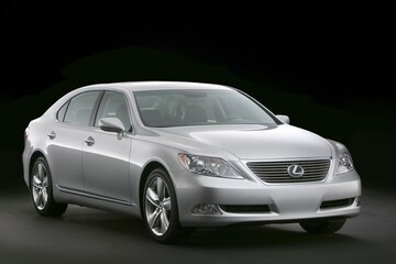 Lexus LS 460