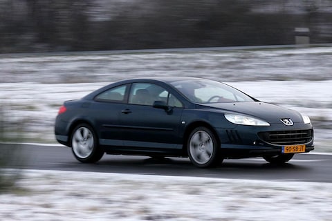 Peugeot 407 Coupé 2.7 HDiF Féline