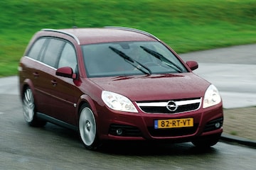 Opel Vectra Stationwagon 1.9 CDTi 150pk Cosmo