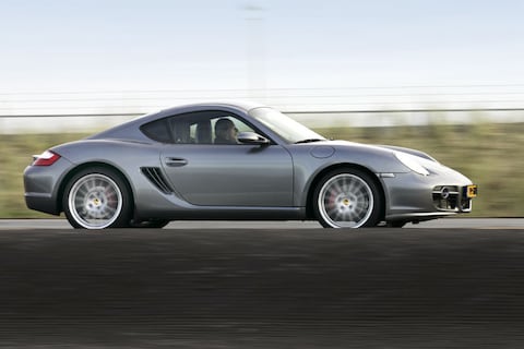 Porsche Cayman S (2006)
