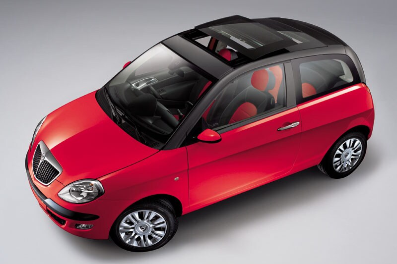Lancia Ypsilon Momo Design