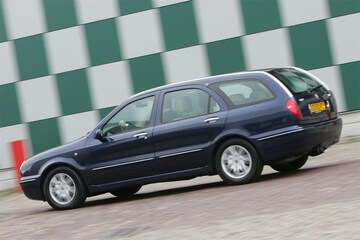 Lancia Lybra SW