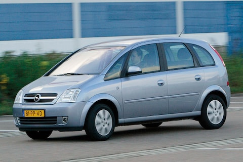 Opel Meriva 1.4-16V Essentia (2005)