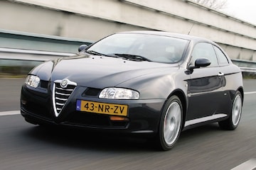 Alfa Romeo GT 3.2 V6 24V Distinctive