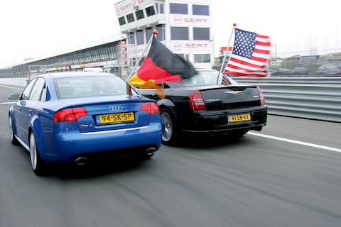 Chrysler 300C SRT-8  - Audi RS4
