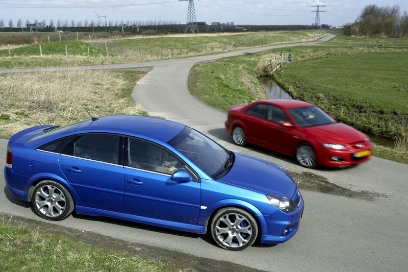 Opel vs Mazda