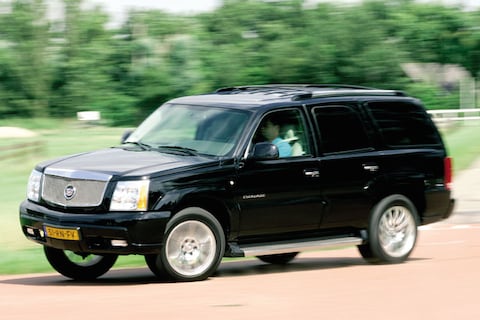 Cadillac Escalade (2005)