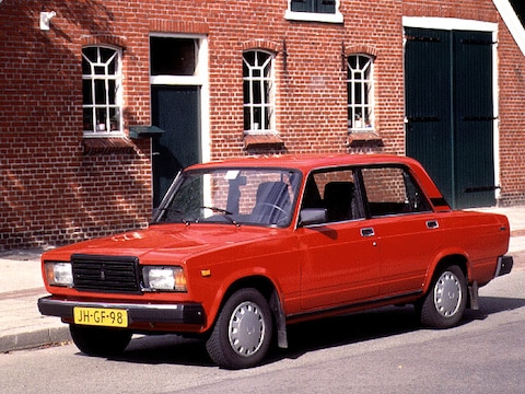 Lada 2107 4-deurs sedan 1985-1996