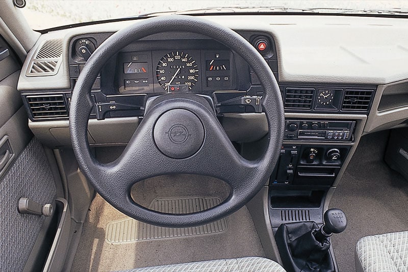 Opel Kadett - interieur