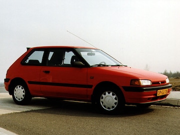 Mazda 323
