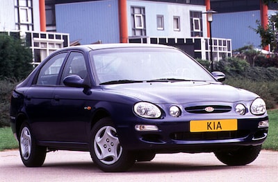 Kia Shuma