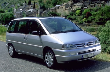 Peugeot 806