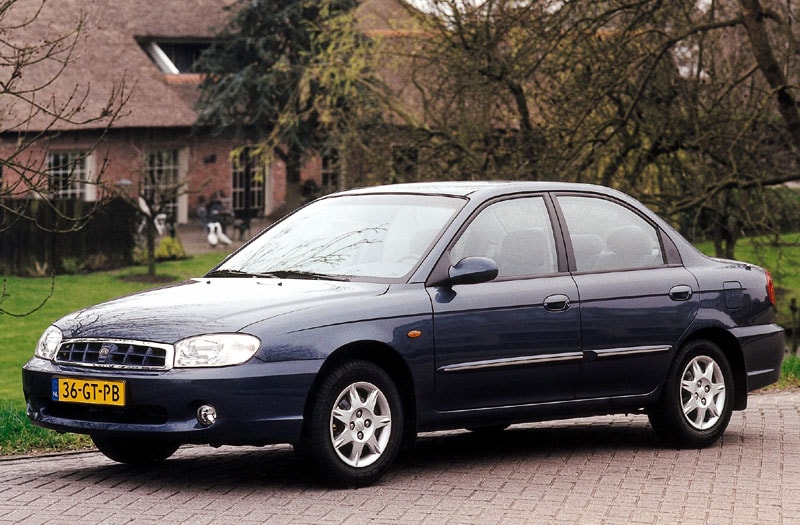 Kia Mentor