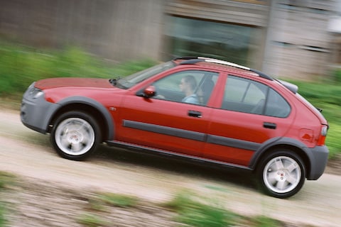 Hoog-op-de-poten-kar