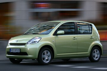 Daihatsu Sirion 2